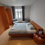 Rose House - Greenline Hiša za goste Ljubljana