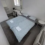 Rose House - Greenline Hiša za goste Ljubljana