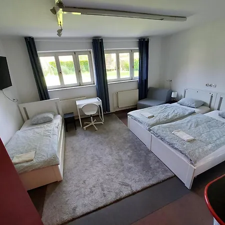 Rose House - Greenline 卢布尔雅那