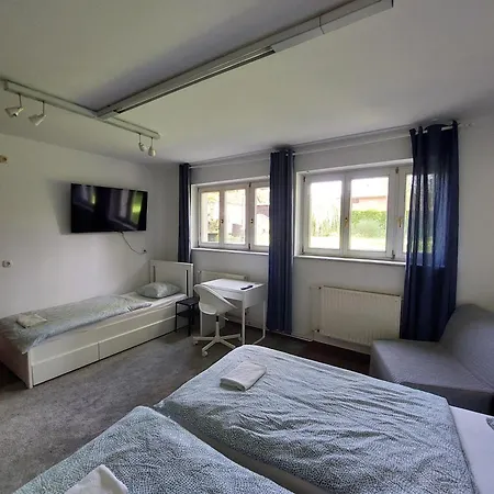 Rose House - Greenline *