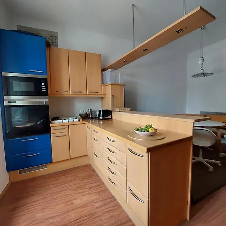 Konukevi Rose House - Greenline Ljubljana
