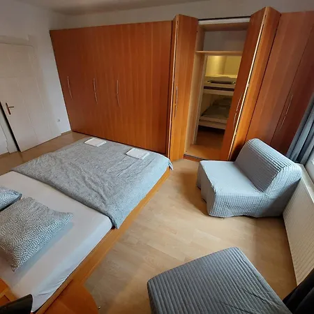 Rose House - Greenline *