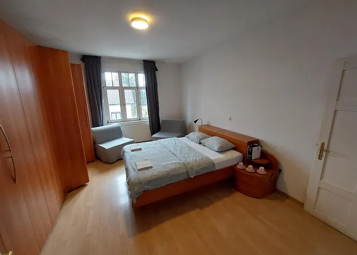 Rose House - Greenline