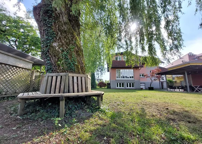 Rose House - Greenline Гостевой дом